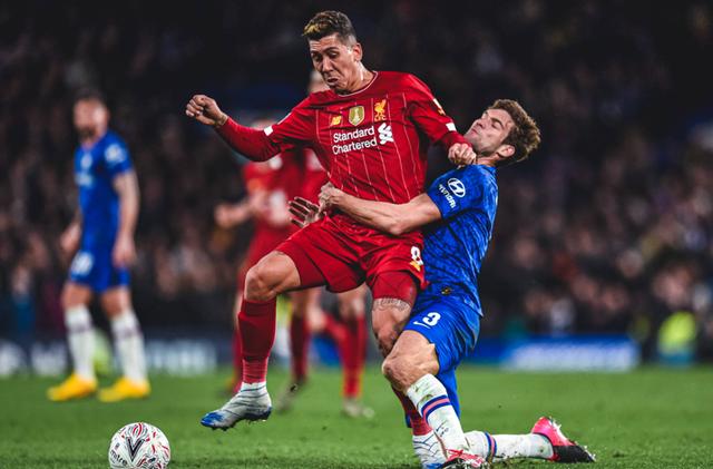 每体：莱万首选与巴萨续约，但也已开始研究其它联赛的报价